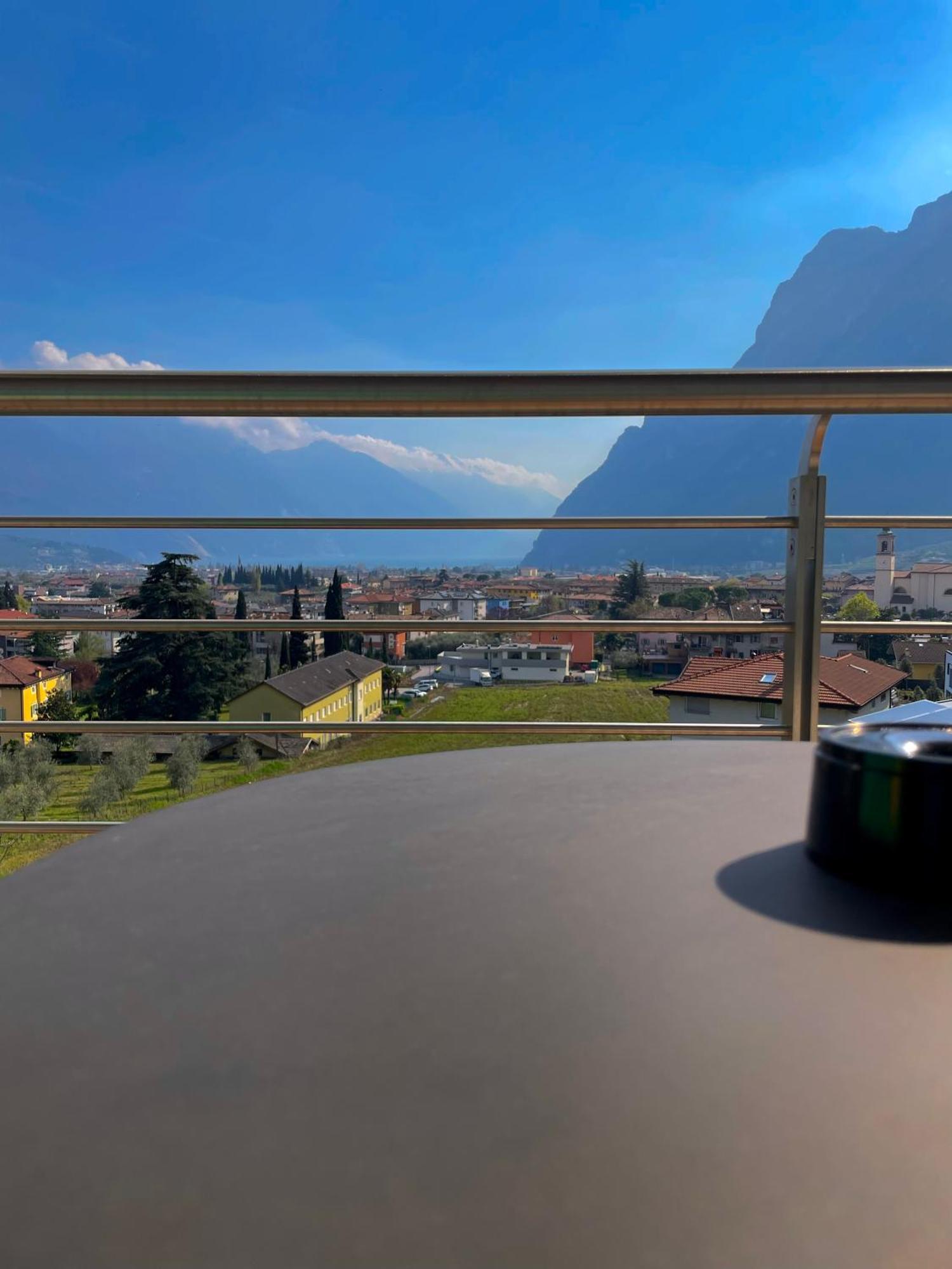View & Chill Apartment ريفا ديل غاردا المظهر الخارجي الصورة